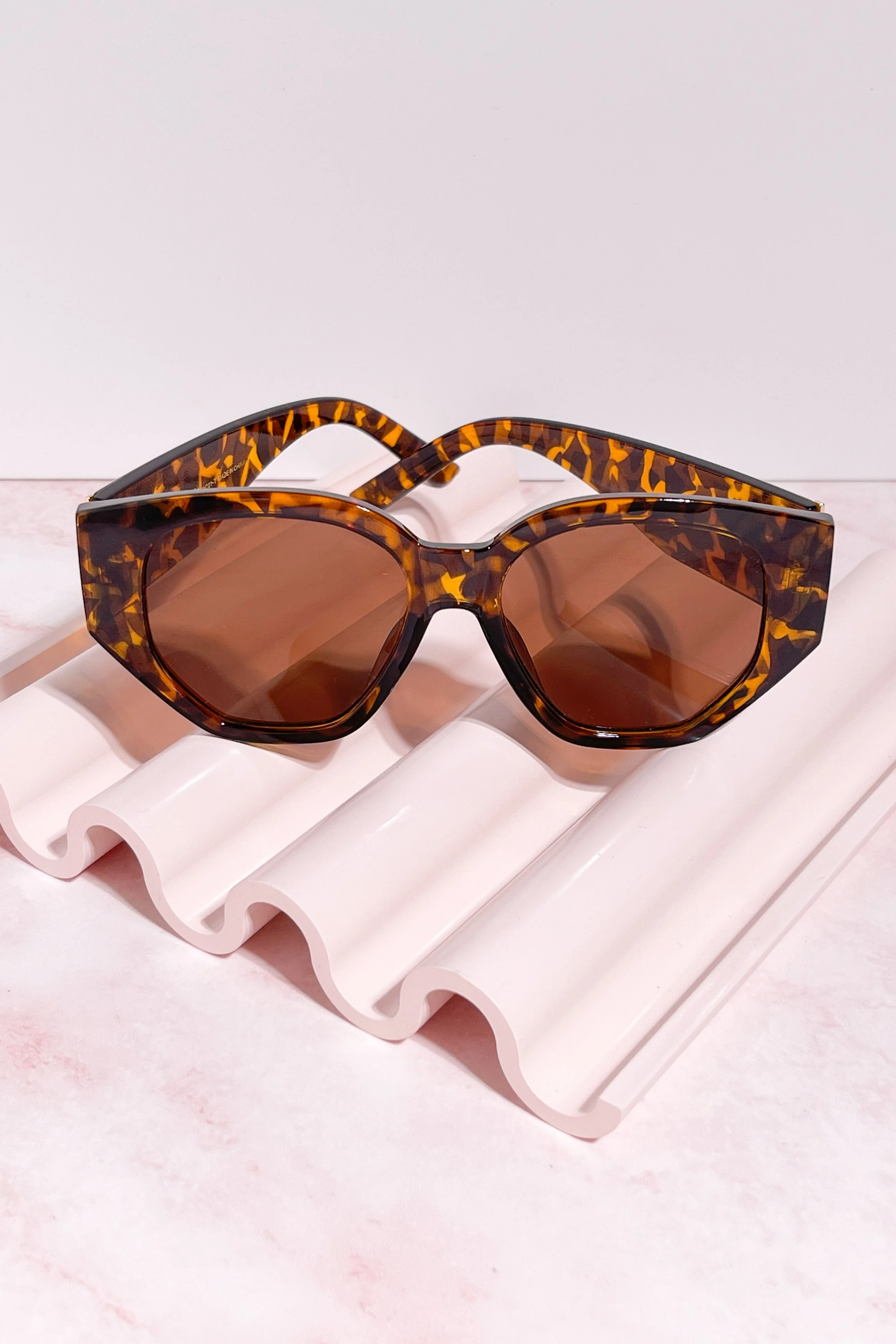 Beachy Keen Rounded Sunglasses - Image 7